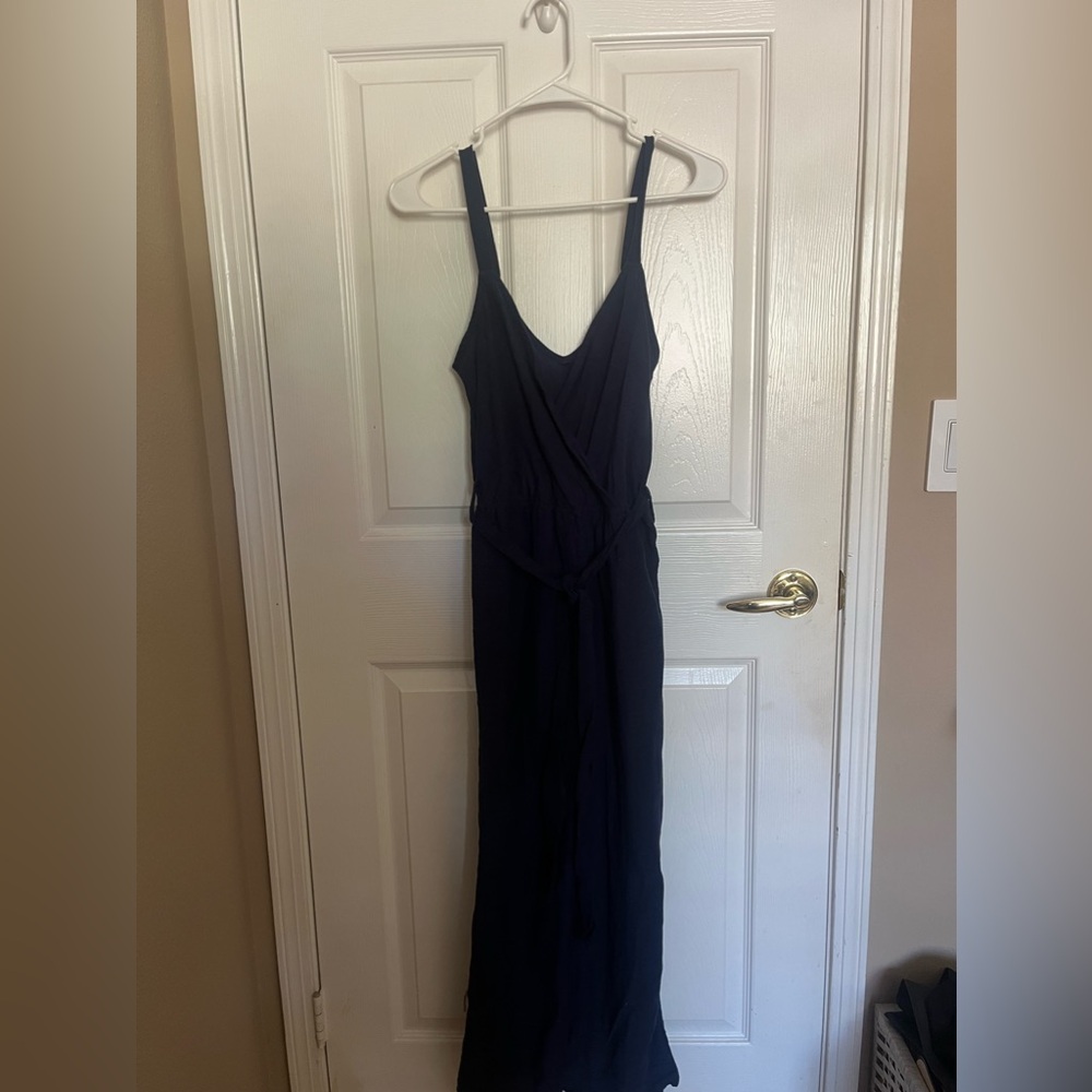 Tilly’s Navy blue jumpsuit size small